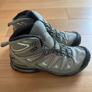 Solomon hiking boots